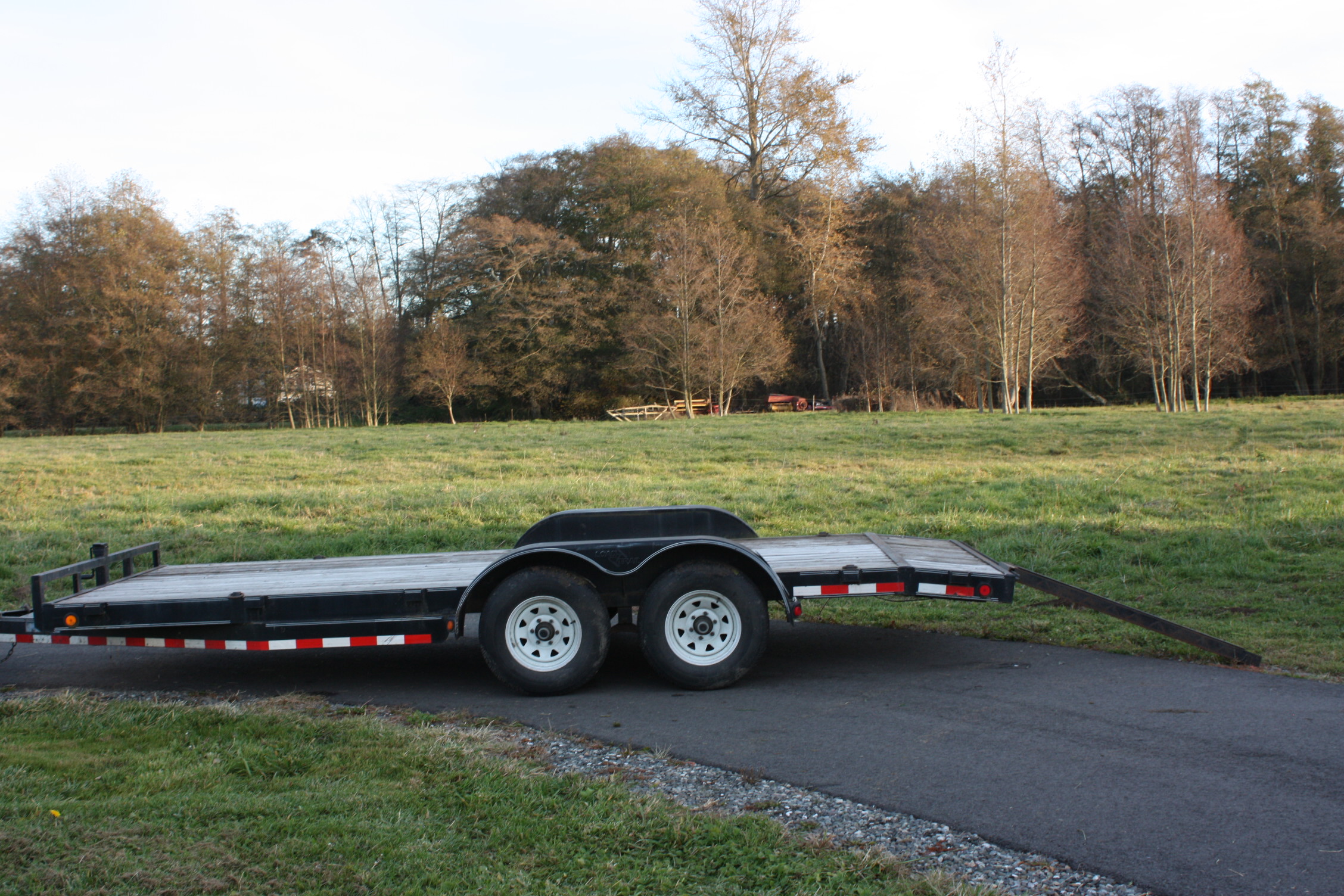 flatbed-trailer